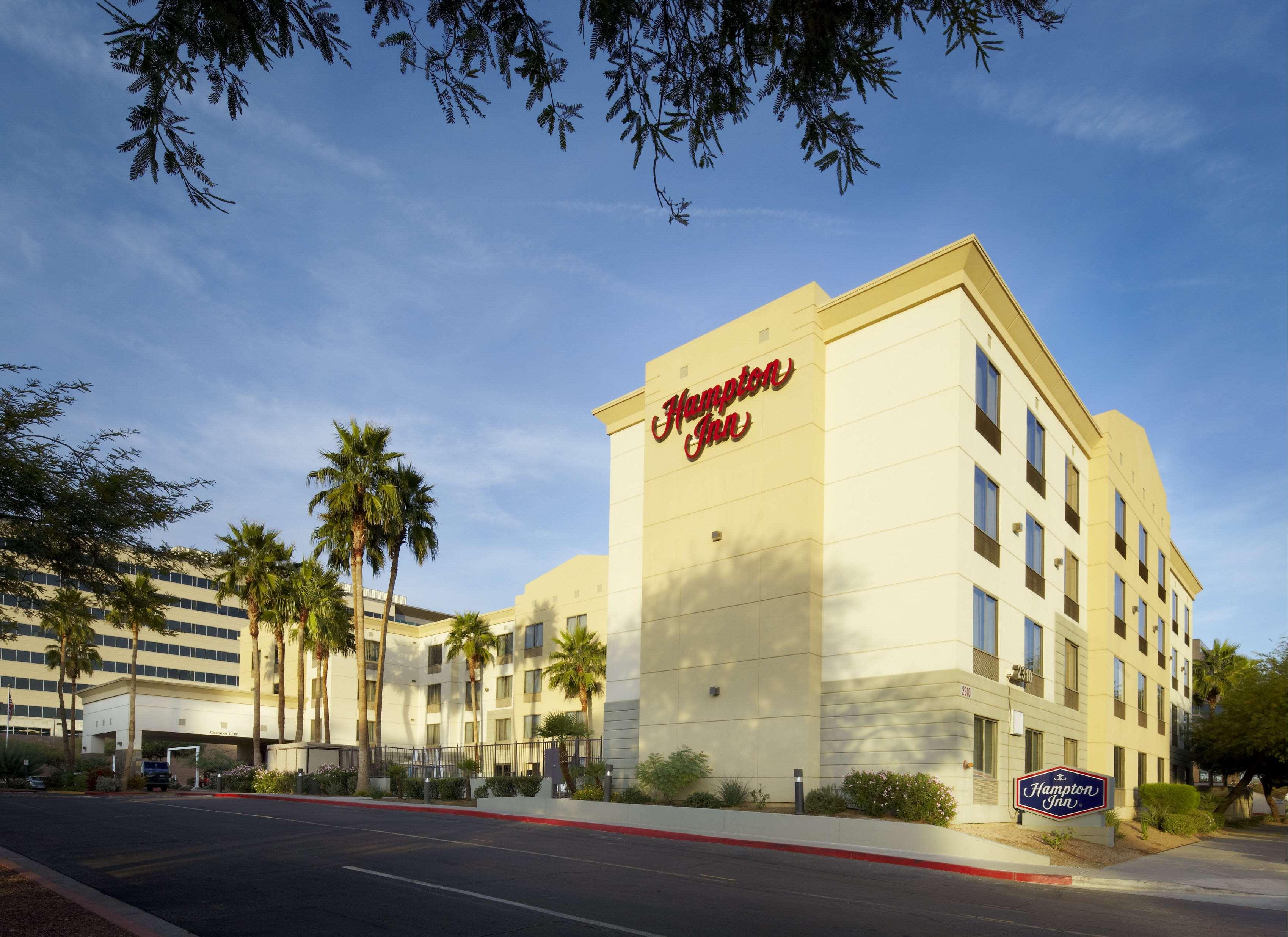 Hampton Inn Phoenix - Biltmore Exterior foto