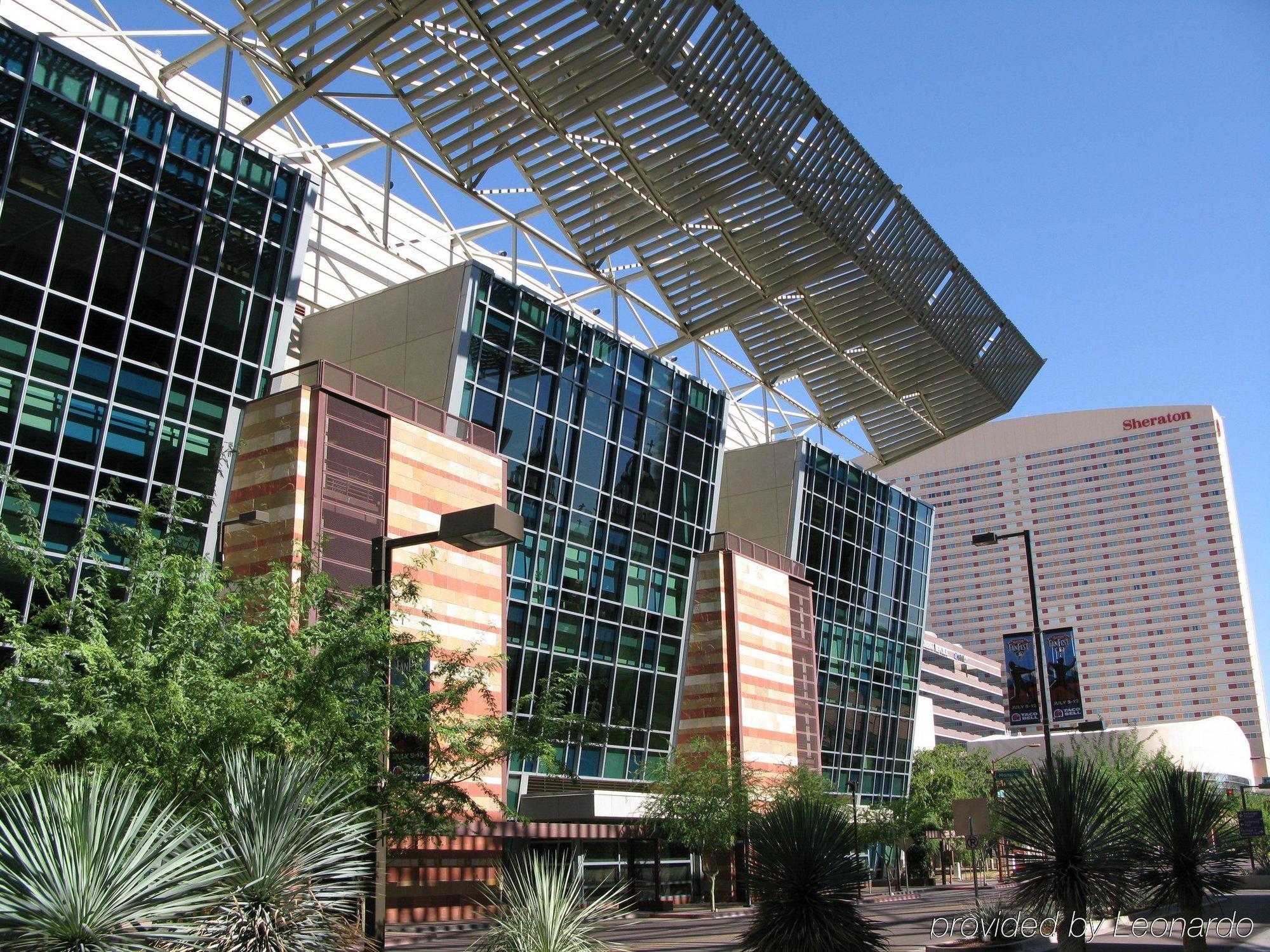 Hampton Inn Phoenix - Biltmore Exterior foto